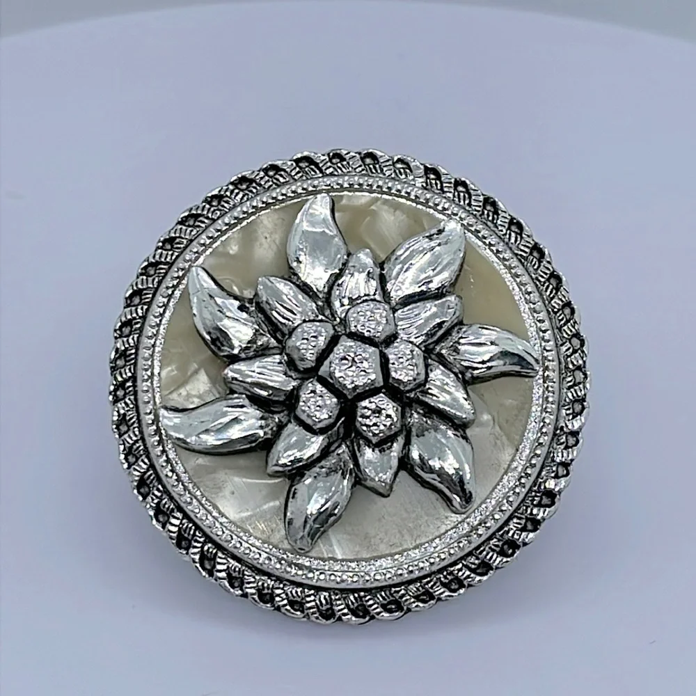 1960s West Germany Mother Of Pearl Braided Silver Tone Flower SCARF CLIP Vintage